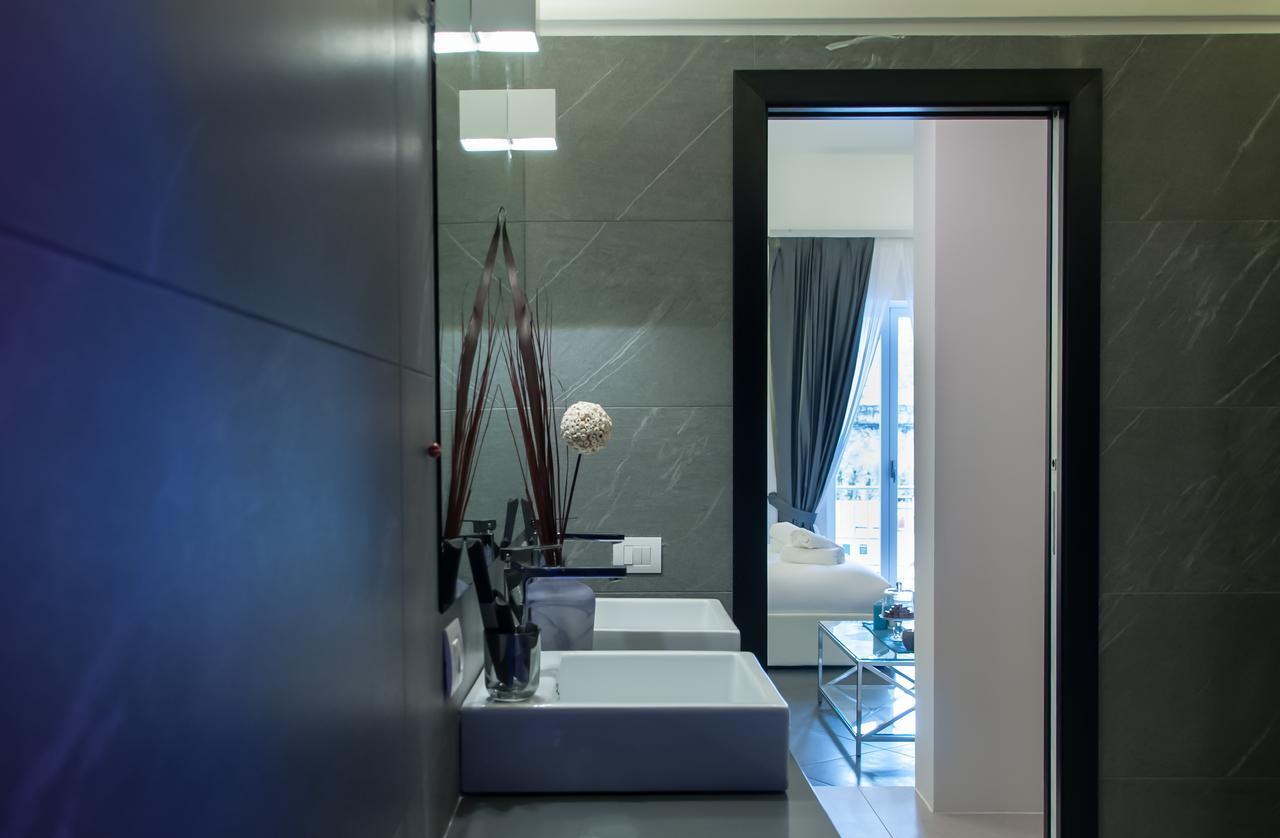 Junior Suite Spa Bath Castle View